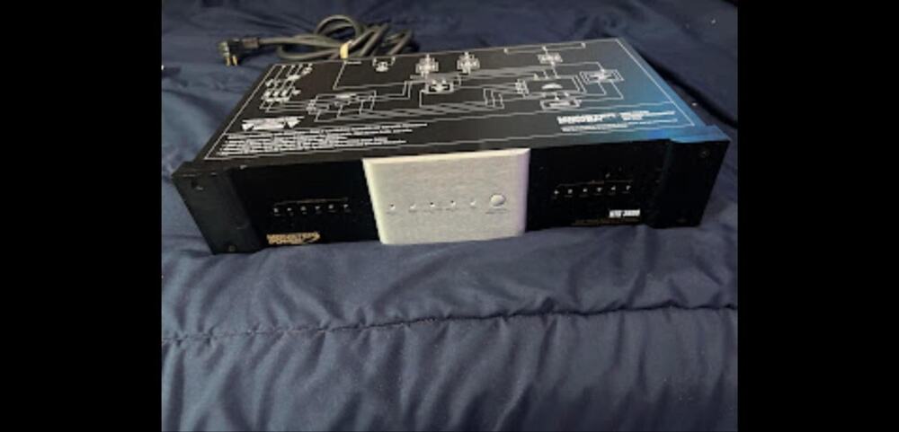 Monster Power HTS 2600 MKII Home Theater Reference PowerCenter